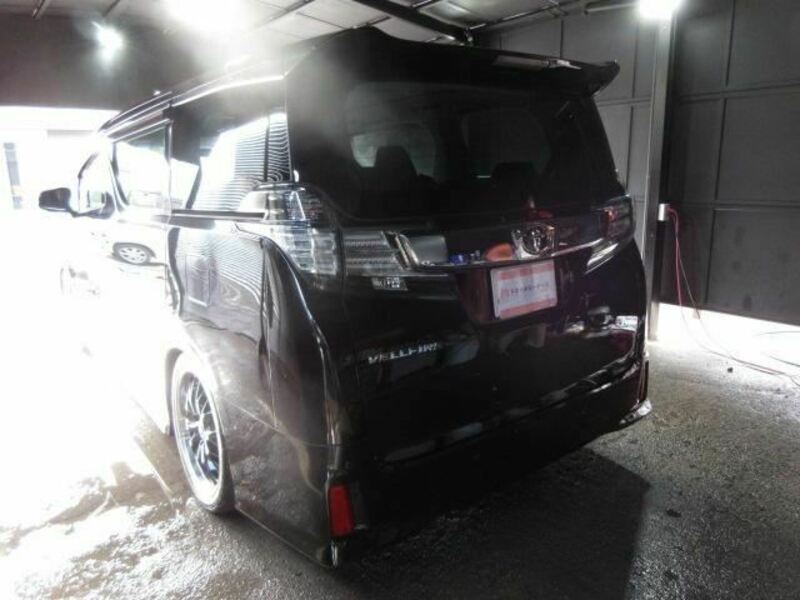 VELLFIRE-29