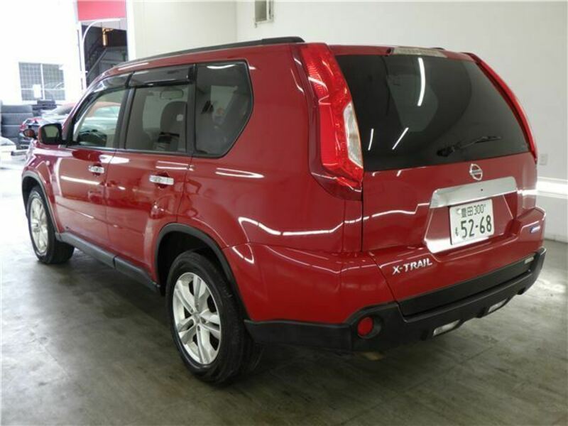 X-TRAIL-1