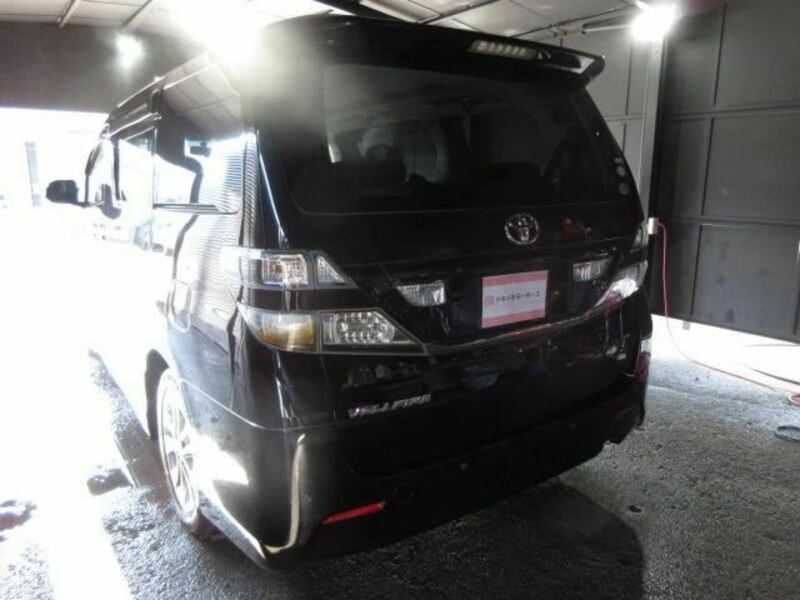 VELLFIRE-29