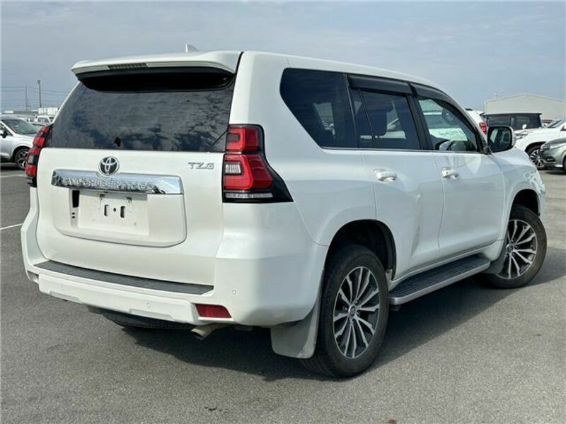 LAND CRUISER PRADO-1