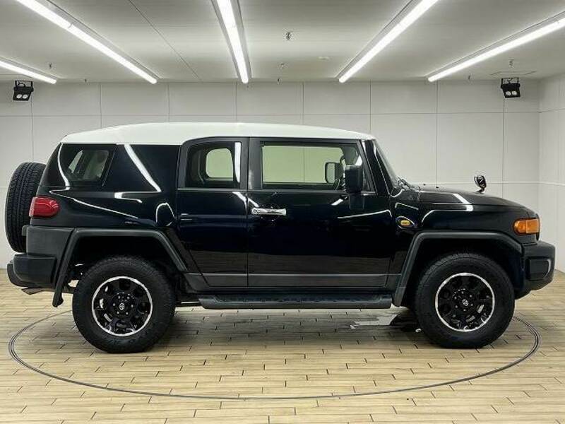 FJ CRUISER-16