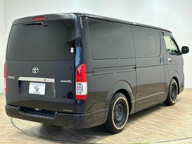 HIACE VAN-13