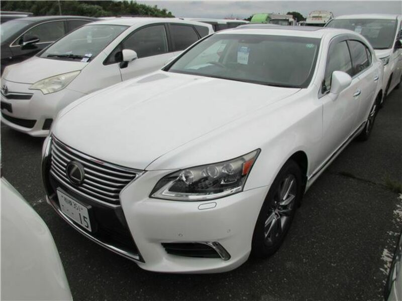 LEXUS　LS