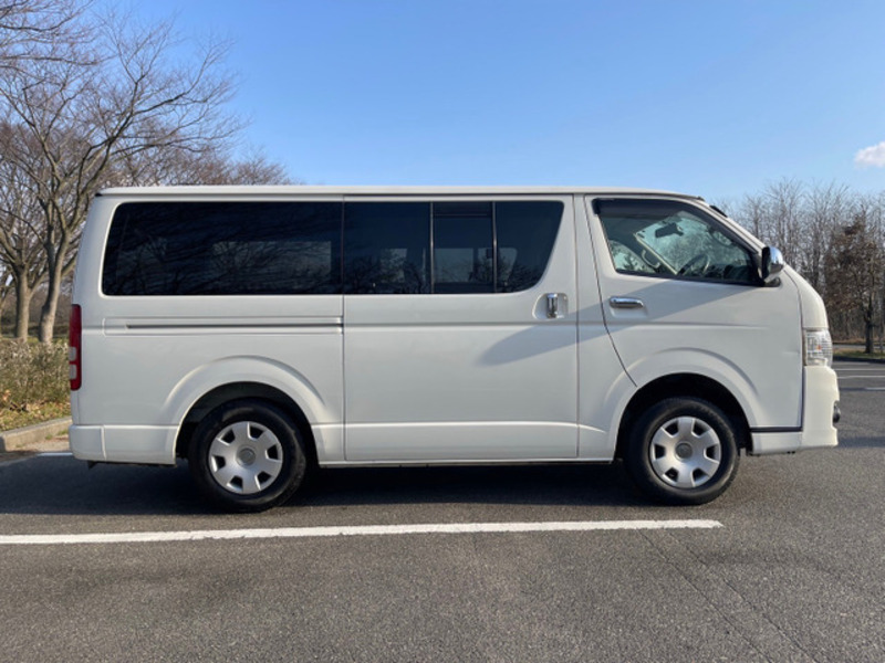 HIACE VAN-4