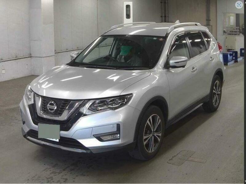 NISSAN　X-TRAIL