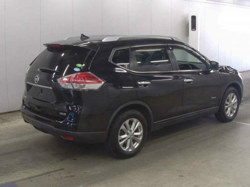 X-TRAIL-5