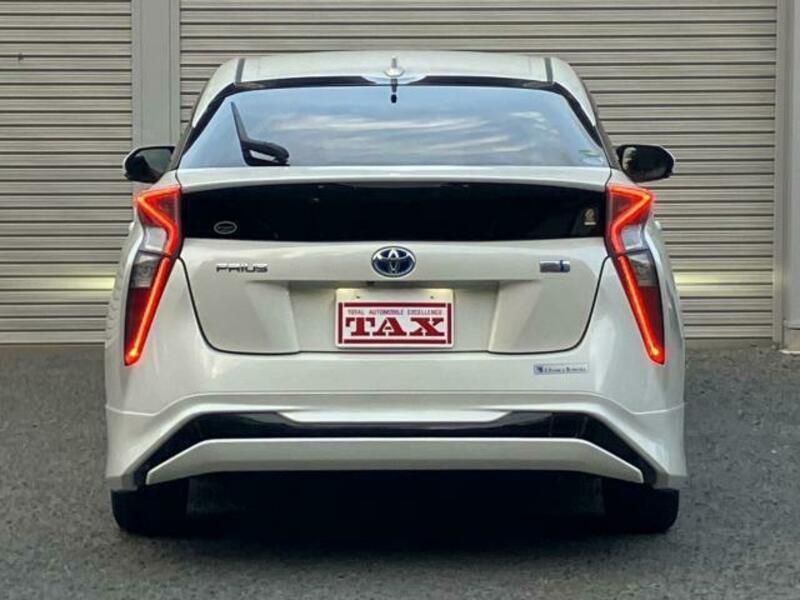 PRIUS-10