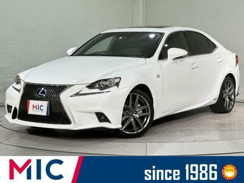 LEXUS　IS