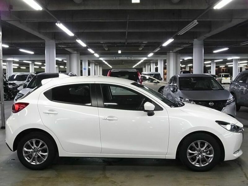 MAZDA2-7