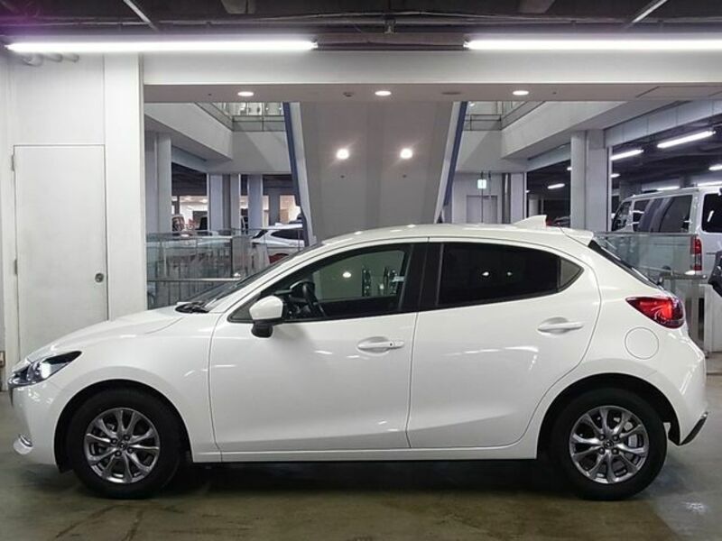 MAZDA2-8