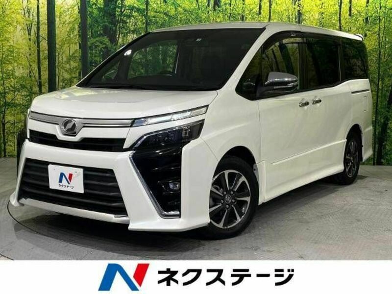 TOYOTA　VOXY