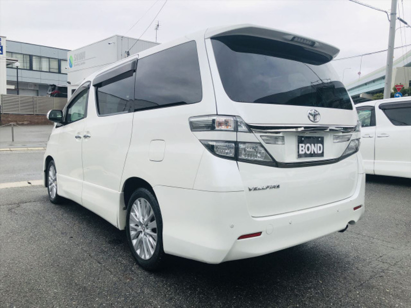 VELLFIRE-16