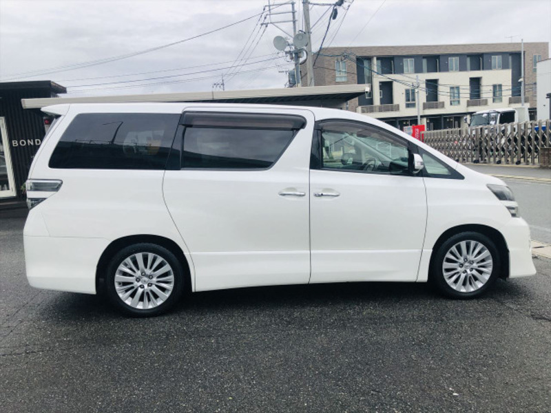 VELLFIRE-19