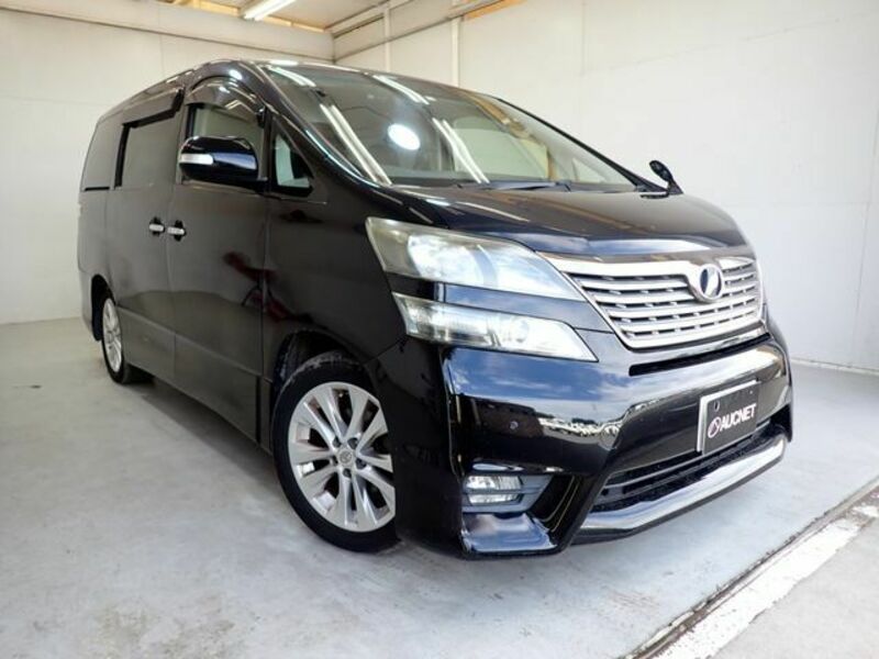 TOYOTA　VELLFIRE