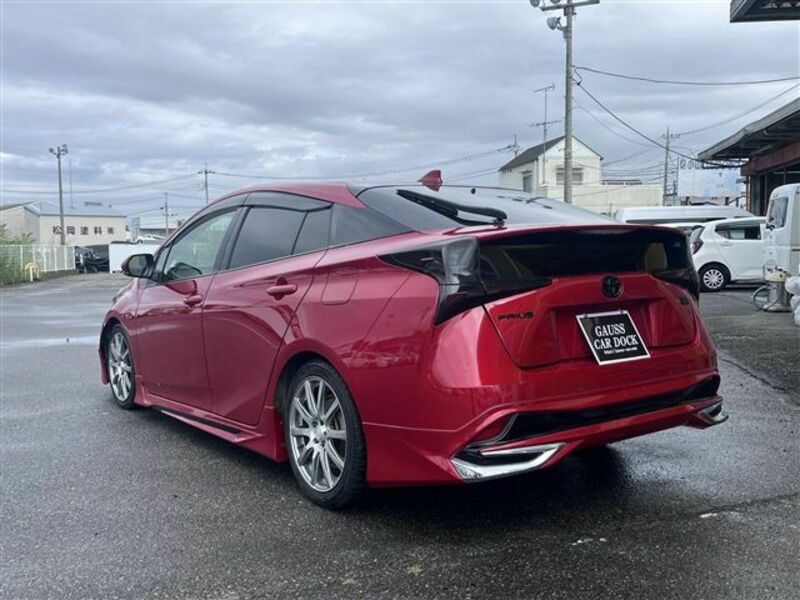 PRIUS-8