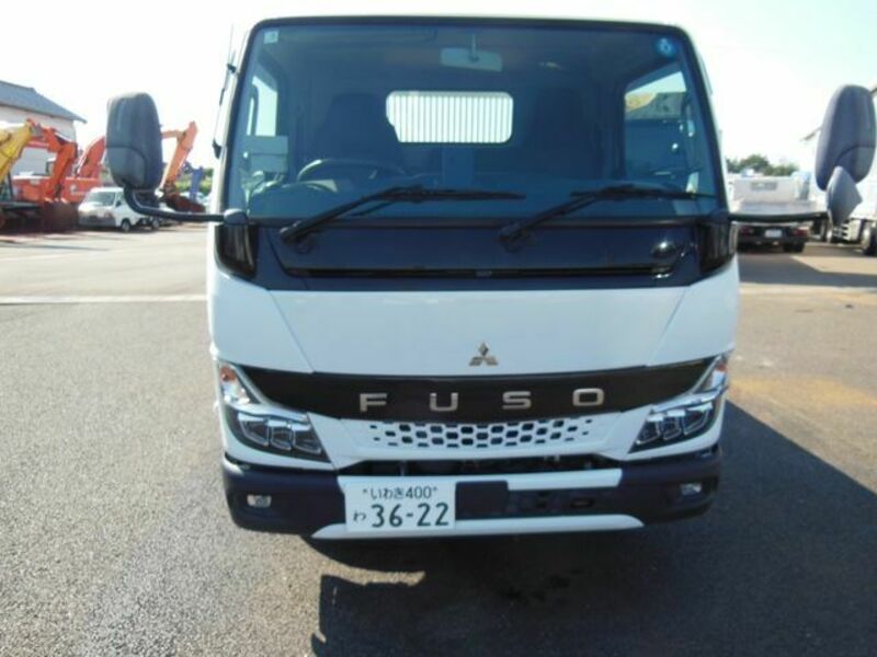 MITSUBISHI　CANTER