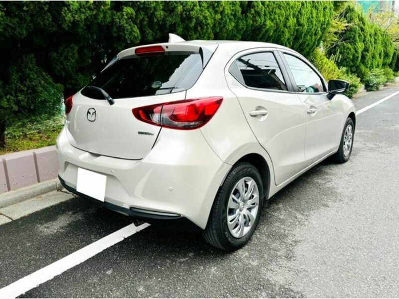 MAZDA2-5