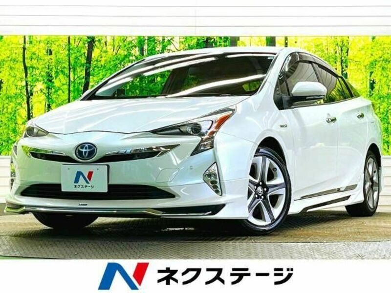 TOYOTA　PRIUS