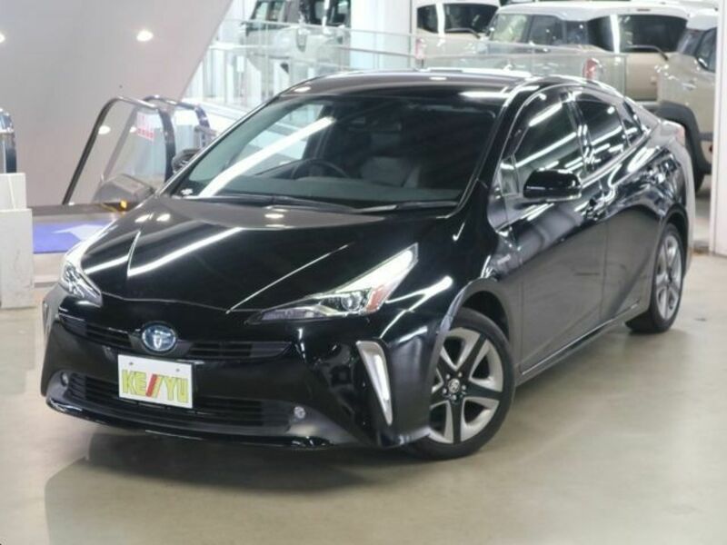 TOYOTA　PRIUS