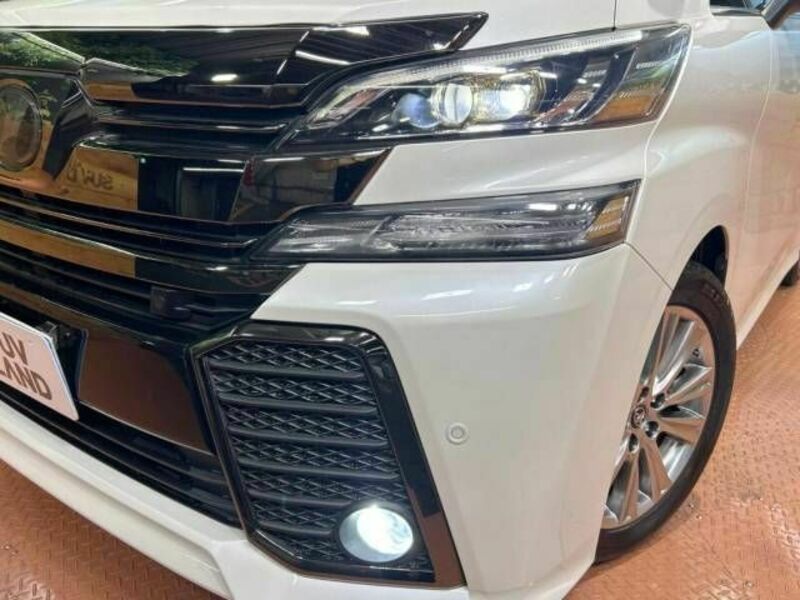 VELLFIRE-13