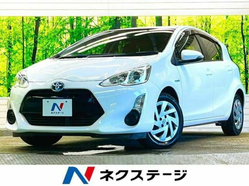 TOYOTA　AQUA