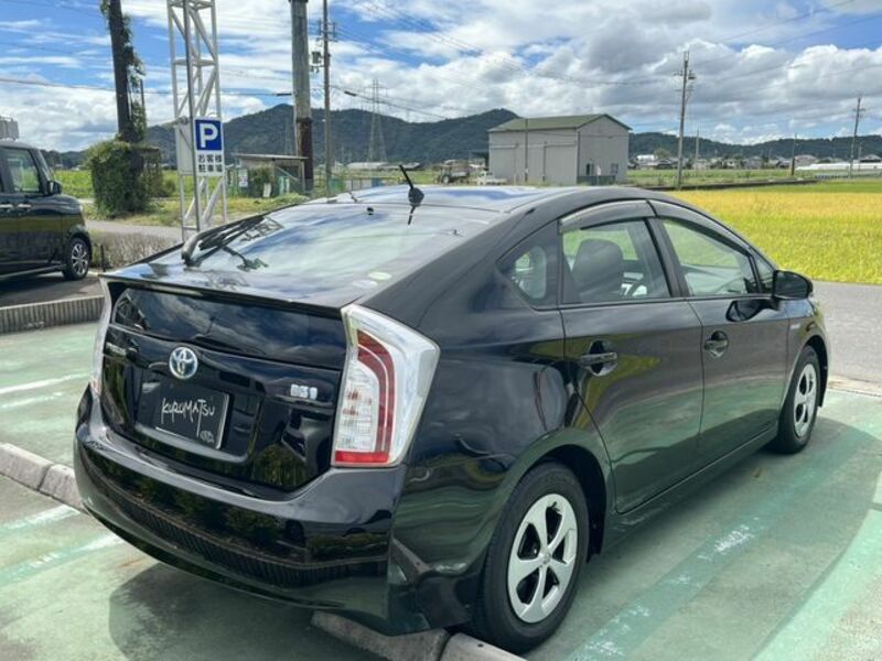 PRIUS-4