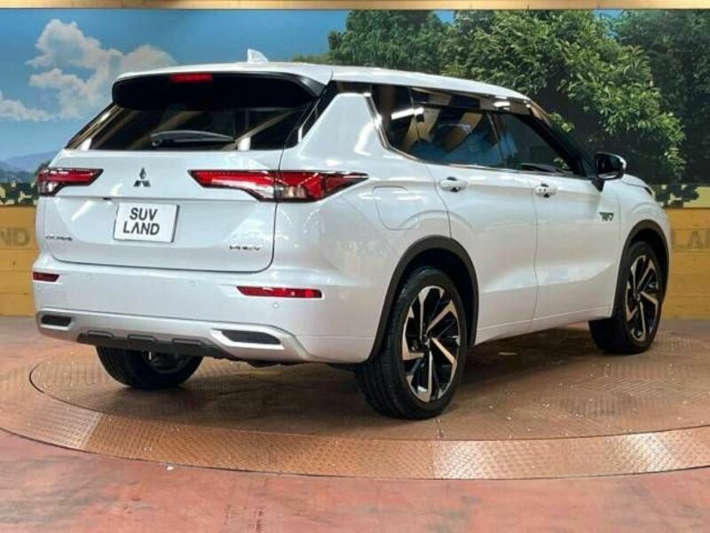 OUTLANDER PHEV-17