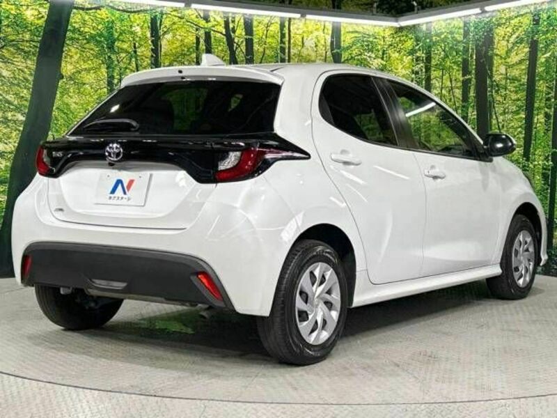 YARIS-17