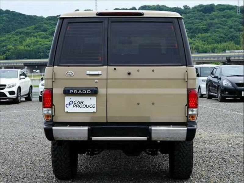 LAND CRUISER PRADO-8