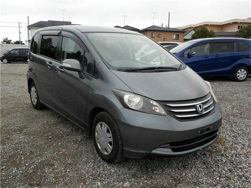 HONDA　FREED