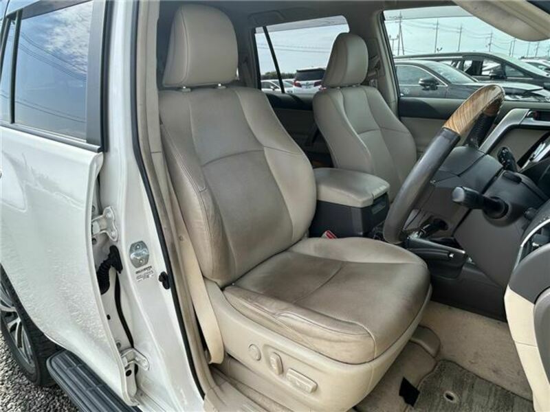 LAND CRUISER PRADO-10