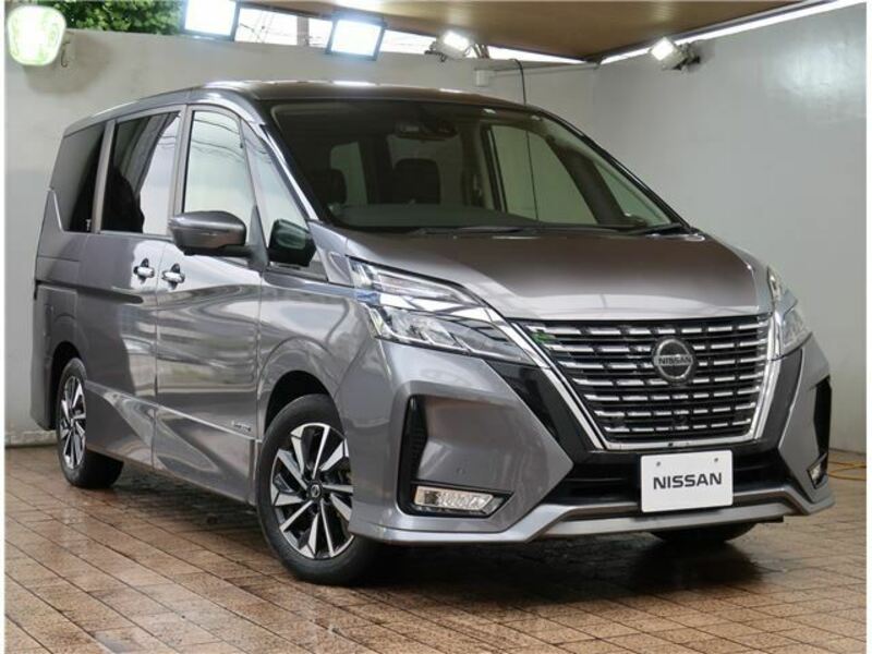 NISSAN　SERENA