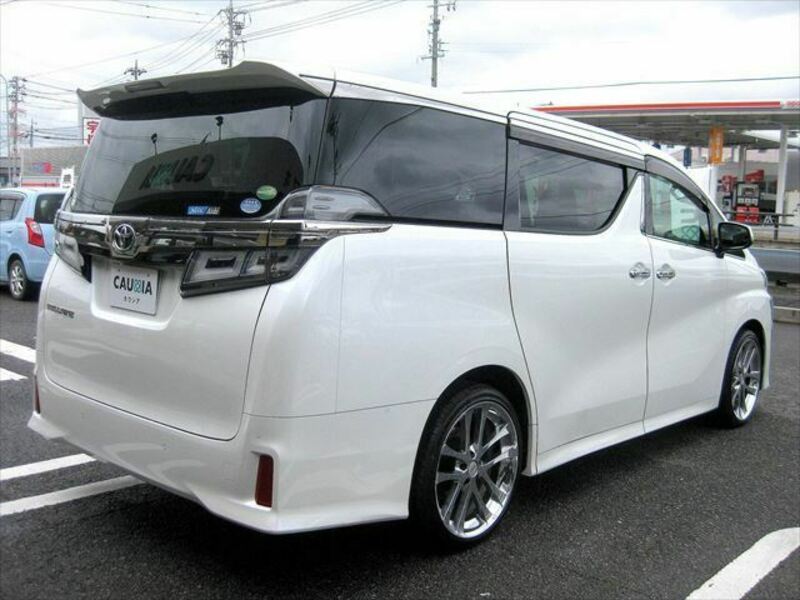 VELLFIRE-5