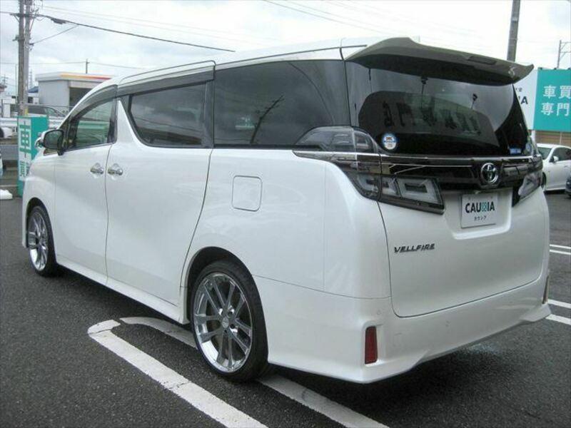 VELLFIRE-6