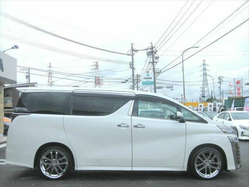 VELLFIRE-8