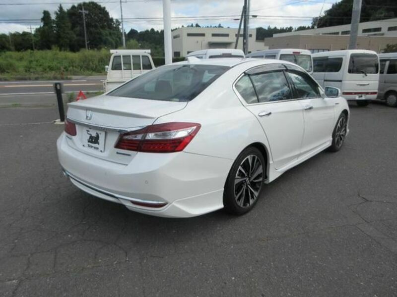 ACCORD HYBRID-11