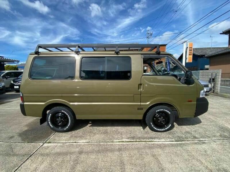 BONGO VAN-9