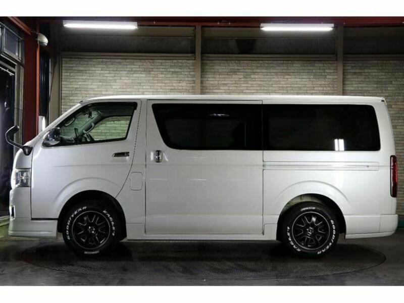 HIACE VAN-4