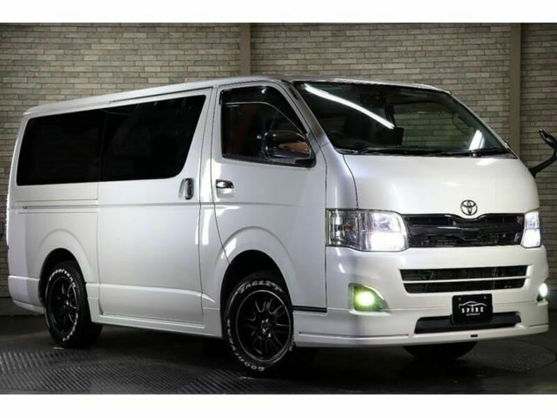 HIACE VAN-9