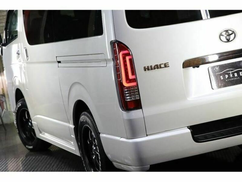 HIACE VAN-14