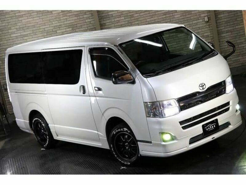 HIACE VAN-43