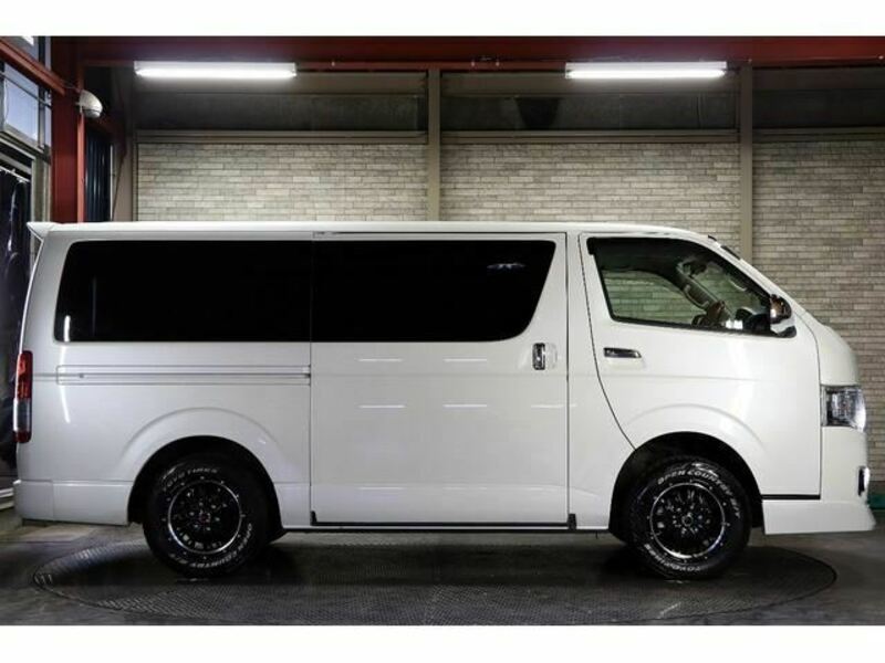 HIACE VAN-8