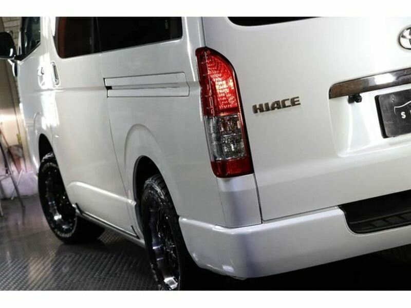 HIACE VAN-14