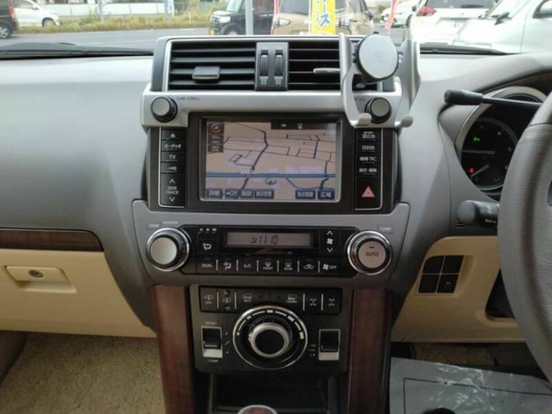 LAND CRUISER PRADO-20