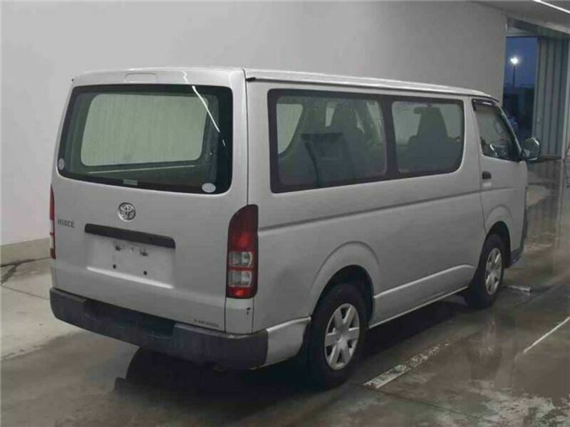 HIACE VAN-1