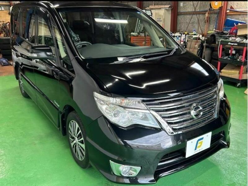 NISSAN SERENA