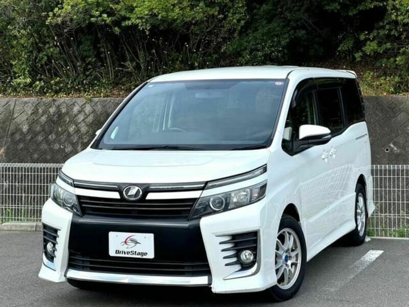 TOYOTA　VOXY