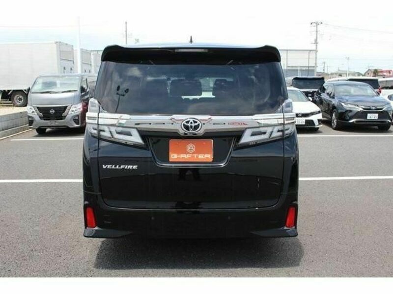 VELLFIRE-9