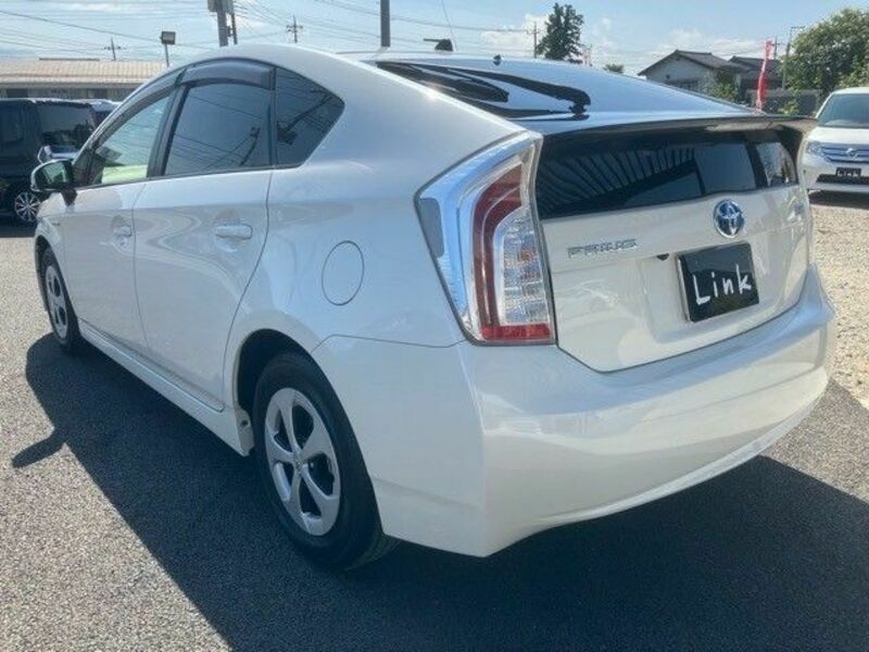 PRIUS-7