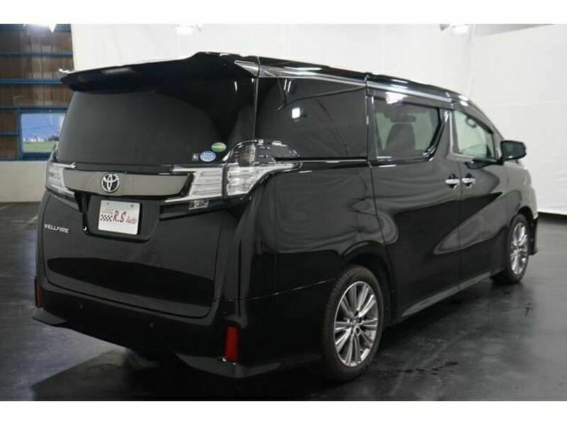 VELLFIRE-7